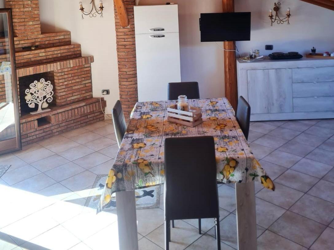 Casa Vacanza Lmt Aci Catena Exteriér fotografie
